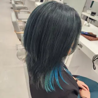 ミディアム 推しアニメカラー🌈 ツヤ透明感カラー🦄のヘアスタイル