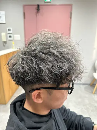 ショート カラー パーマ ヘアアレンジ メンズ Mens Salon Gray by NYNY所属・メンズ特化美容師 コーショーのヘアスタイル