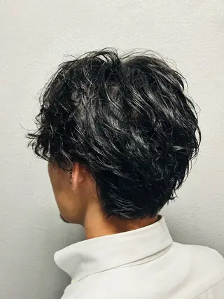 ミディアム パーマ メンズ ブロー東京　有楽町店所属・TAKUMI/銀座/ ビジネス/フェードのヘアスタイル