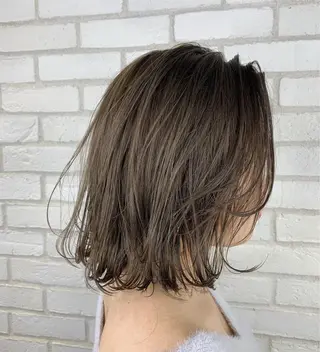 セミロング カラー she2.shinjuku所属・顧客様専用予約 新規予約不可のヘアスタイル