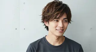 ショート メンズ 綿松 彩乃のヘアスタイル