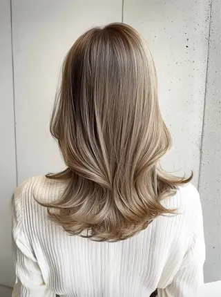 セミロング 艶髪 ✨トシキ✨のヘアスタイル