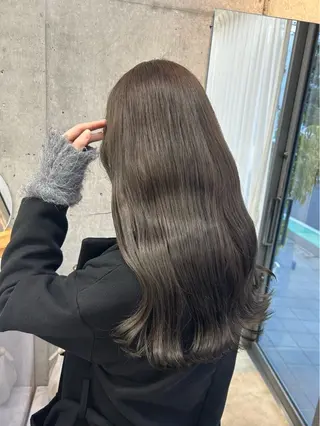 セミロング Lomalia Yuukaのヘアスタイル