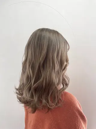 セミロング カラー mopa所属・mopa_kaede 暖色カラー/ロングのヘアスタイル