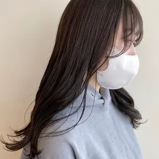 セミロング カラー salowin渋谷kitaya park前所属・RIKA韓国ヘア/く びれヘア/上品カラーのヘアスタイル