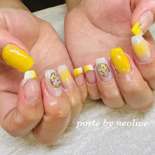 ネイル nail Eclat所属・志賀野 美喜のネイルデザイン