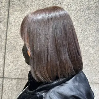 ミディアム タツキ／レイヤー／ パーマ／艶カラーのヘアスタイル