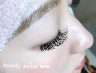 マツエク・マツパ 美容室 美美所属・髙坂 友香のエステ・リラクイメージ