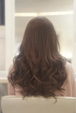 ミディアム セミロング ロング カラー 枝毛カット＆髪質改善 満足NO.1岡しゃんのヘアスタイル
