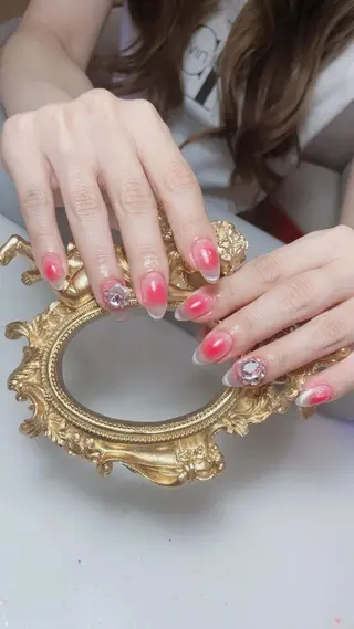 ネイル AngelChris ビューティーサロンのネイルデザイン