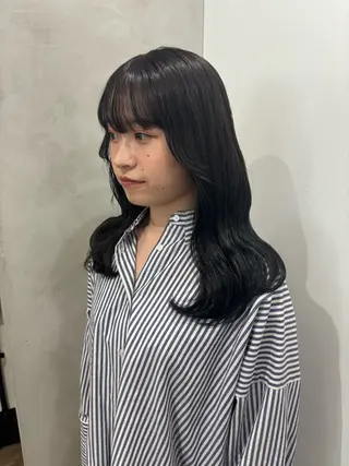 ロング Megu/ベージュ/ 透明感カラーのヘアスタイル