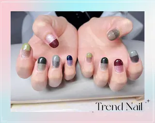 ショート トレンド ネイル スタジオのネイルデザイン