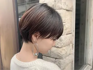 ショート カラー EMANON天神所属・Hitomi Ezakiのヘアスタイル