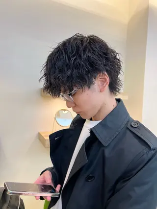 ショート メンズパーマ 岩成健志郎のヘアスタイル