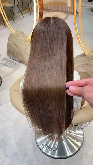 セミロング カラー レイヤー✨縮毛矯正 川村利幸のヘアスタイル