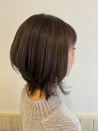 ミディアム カラー 宮内 真乃のヘアスタイル