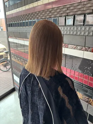 ミディアム 色落ちまで2度綺麗な ハイトーン🪞／ミクのヘアスタイル