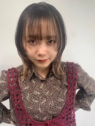 ミディアム ブリーチ/ウルフ ハッシュカット/石山のヘアスタイル