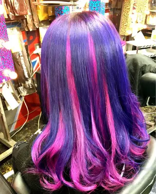 セミロング カラー 今泉 周のヘアスタイル