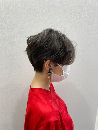 ショート 新村 華奈絵のヘアスタイル