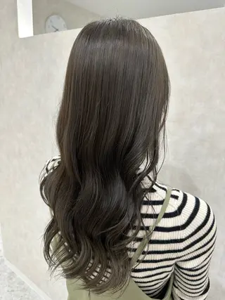 カラー 小池 風賀のヘアスタイル