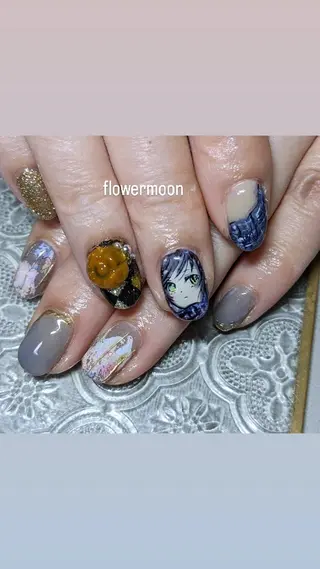 ネイル フラワー ムーンのネイルデザイン