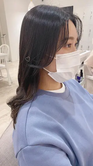 ロング ヘアアレンジ ハイトーンカラー 🩷NANAのヘアスタイル