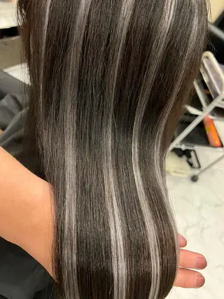 ロング 🍀Moda by Grande🍀のヘアスタイル