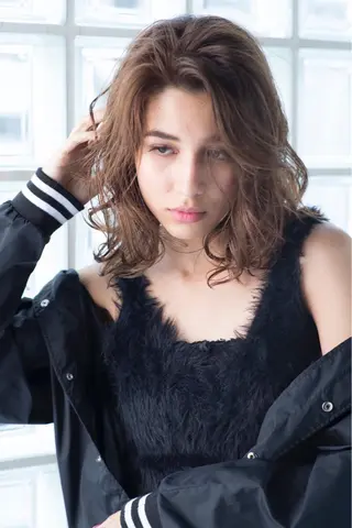 セミロング カラー 髪質改善/美髪矯 正ヤマモトハルキのヘアスタイル