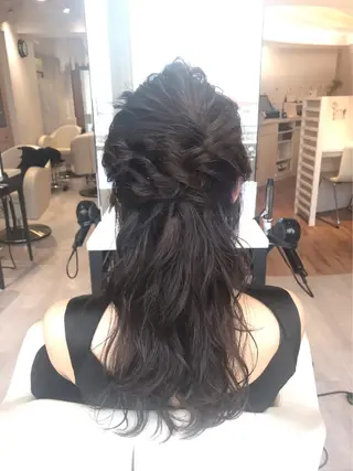 ロング ヘアアレンジ HAIR STUDIO buzz所属・金子 富士のヘアスタイル