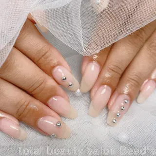 ネイル ネイルサロン　ビーズ所属・トータルビューティー サロンビーズ すずのネイルデザイン