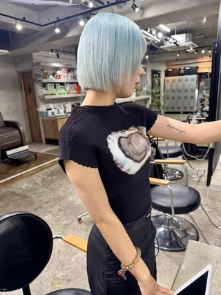 ショート カラー RoL by apollo所属・横浜ブリーチムラ直し 特化美容師/海崎剛史のヘアスタイル
