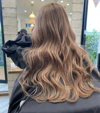 ロング カラー パーマ ヘアアレンジ メンズ キッズ ネイル マツエク・マツパ ハイライト、レイヤー カット/西梅田/中西のヘアスタイル