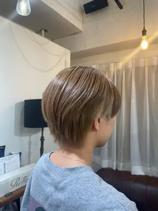 ショート CYAN by artefice所属・安達 萌花のヘアスタイル