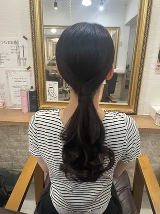 セミロング ヘアアレンジ セットサロンCURE YUKIOKAのヘアスタイル