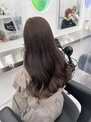 カラー 秋冬トレンドカラー 🩶韓国透明感🩶のヘアスタイル