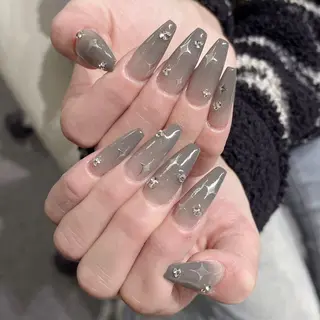 ネイル Queens テイのネイルデザイン