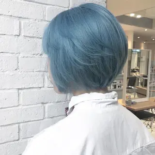 ショート カラー ORIKA 美容室のヘアスタイル