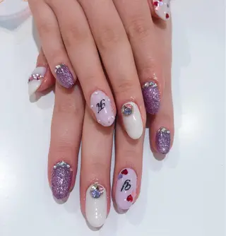 ネイル 矢崎 千春のネイルデザイン