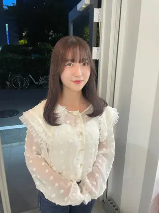 セミロング カラー Koto🌿 ブリーチなしカラーのヘアスタイル