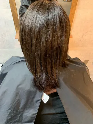 ミディアム 島守 桃香のヘアスタイル