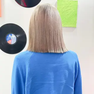 ショート カラー ヘアアレンジ 🧨ブリーチー×ボブ レイヤー💎じゅえるのヘアスタイル