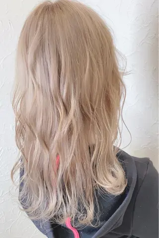 セミロング Chèri所属・【ブリーチ特化】 山崎 悠樹のヘアスタイル