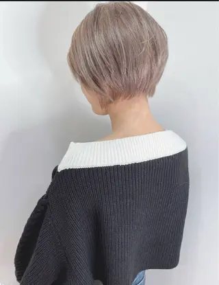カラー 榊原 あいなのヘアスタイル