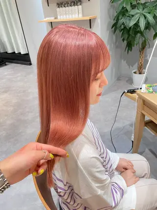 ロング カラー VIEWユリナ メイク/ カットのヘアスタイル