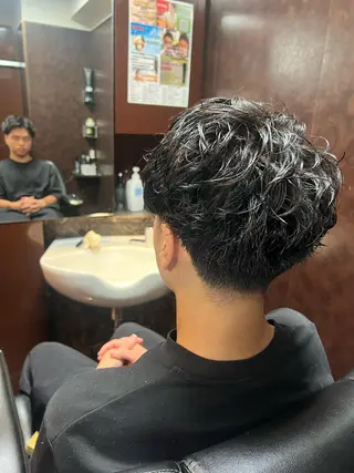 ショート パーマ 圓子 快のヘアスタイル