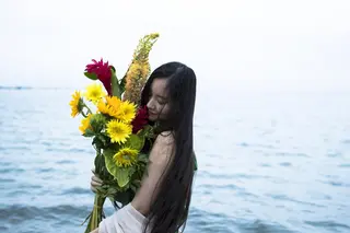 カラー 岩渕 由里香のヘアスタイル