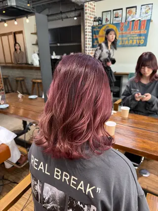 ミディアム レイヤーカット🫧／ ブリーチ✨TOWAのヘアスタイル