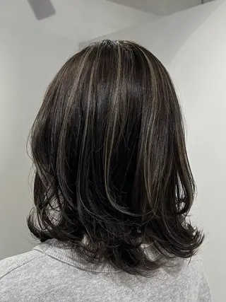 ショート カラー 松倉 秀 ショート/ハイライトのヘアスタイル