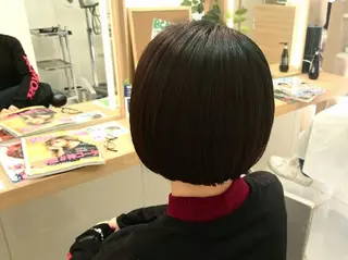 ショート 透明感ハイライト◎ 伊藤夏海のヘアスタイル